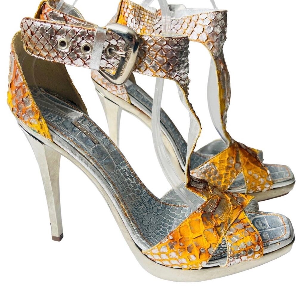 New Massimo Dogana Snake Leather Heel Sandals Size 9.5 US  Silver / Yellow Color